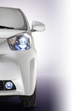 Toyota iQ 2008 года